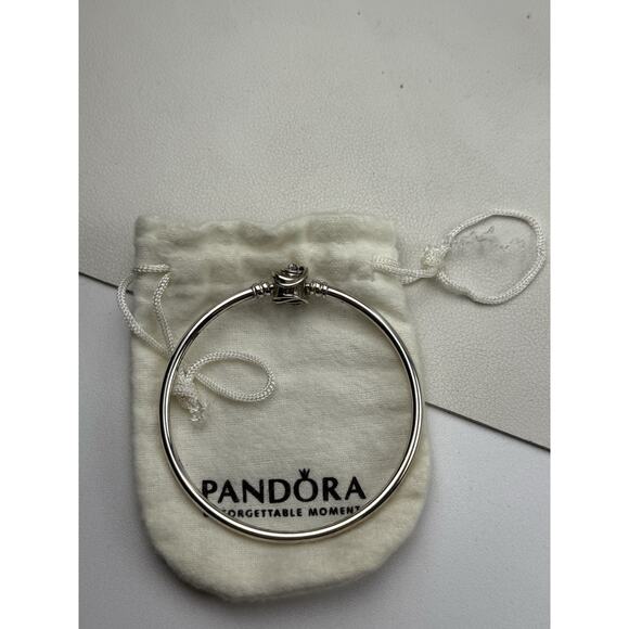 Pandora Moments Encircled Clasp Sterling Silver Bracelet #593229C01-17 in Box - Picture 11 of 11